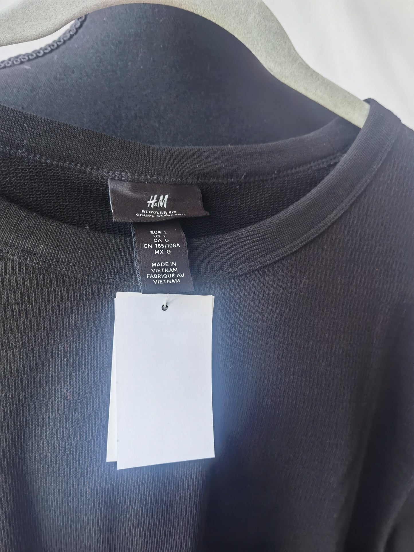 Men's black short-sleeve size L