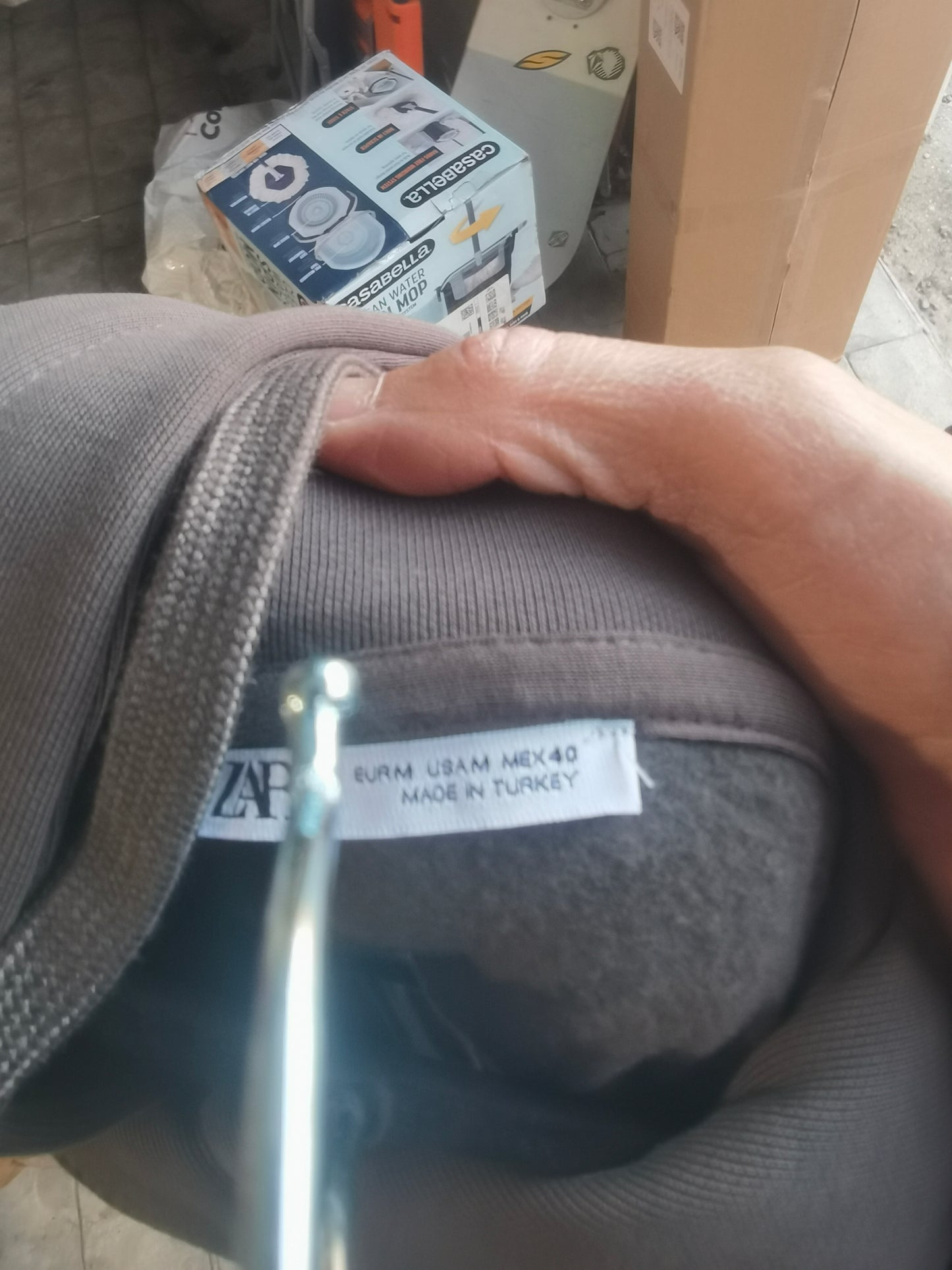 HOODIE SWEATSHIRTsize M