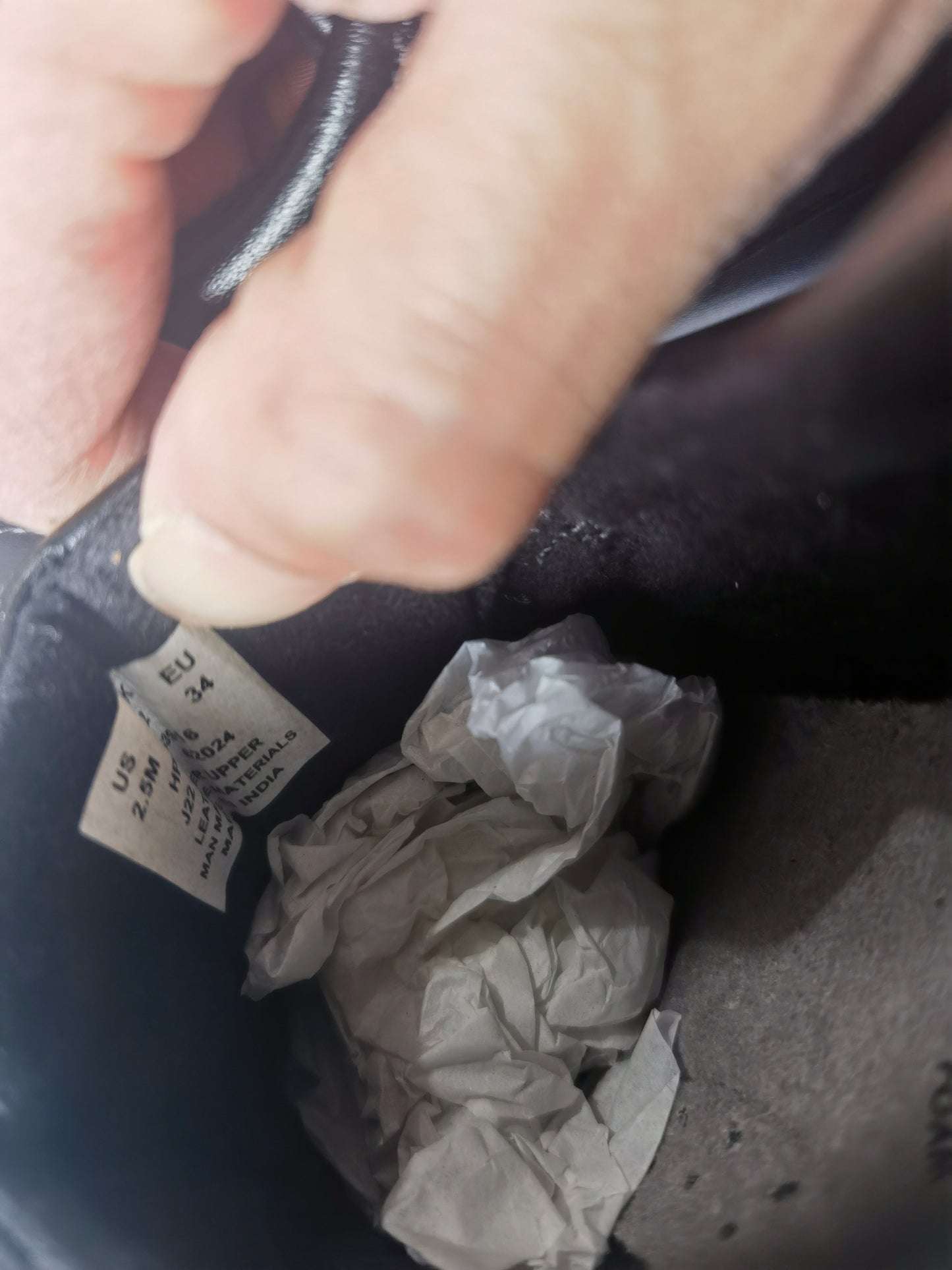 Women's LEATHER SHOES size 2.5M