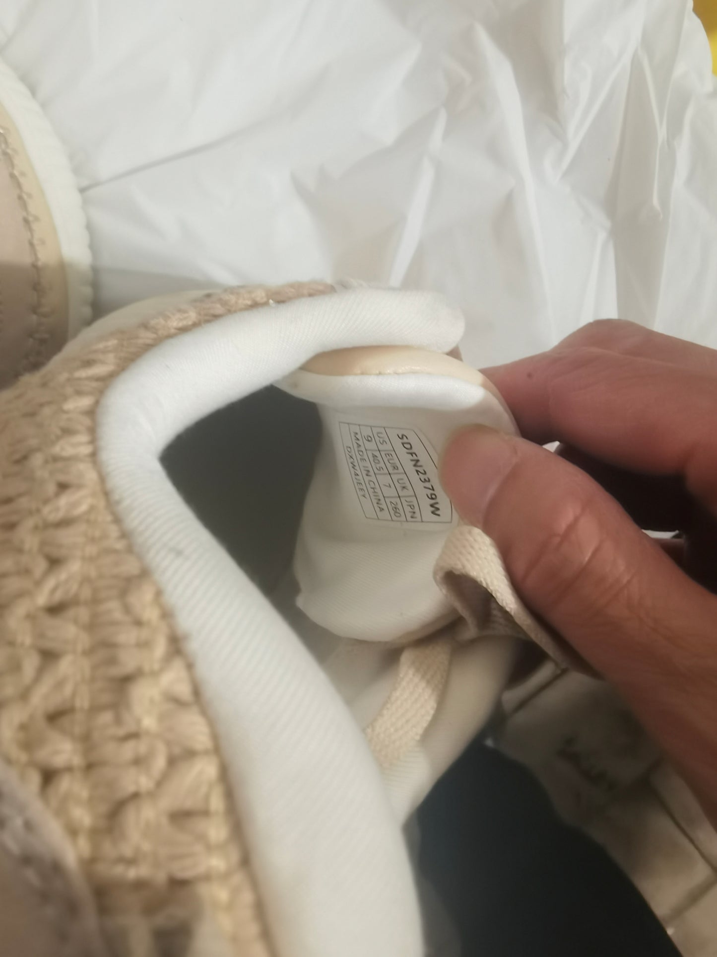 Women Lace Up Platform Woven Sneakers Comfortable Casual Fashion Sneaker Low Top Chunky Walking Shoes size 9