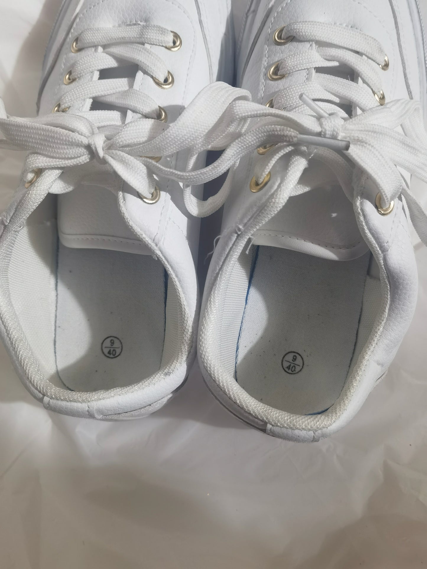 White Sneakers for Women Women's White Shoes PU Leather Tennis Shoes Slip on Shoes for Walking size 9