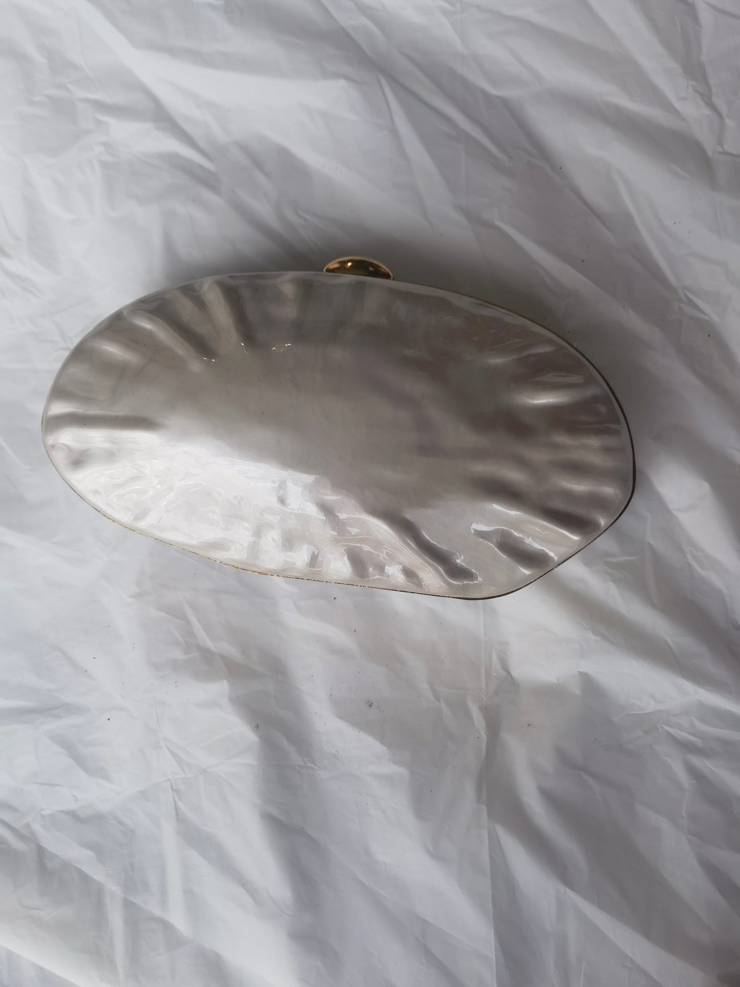 Ladies white shell bag