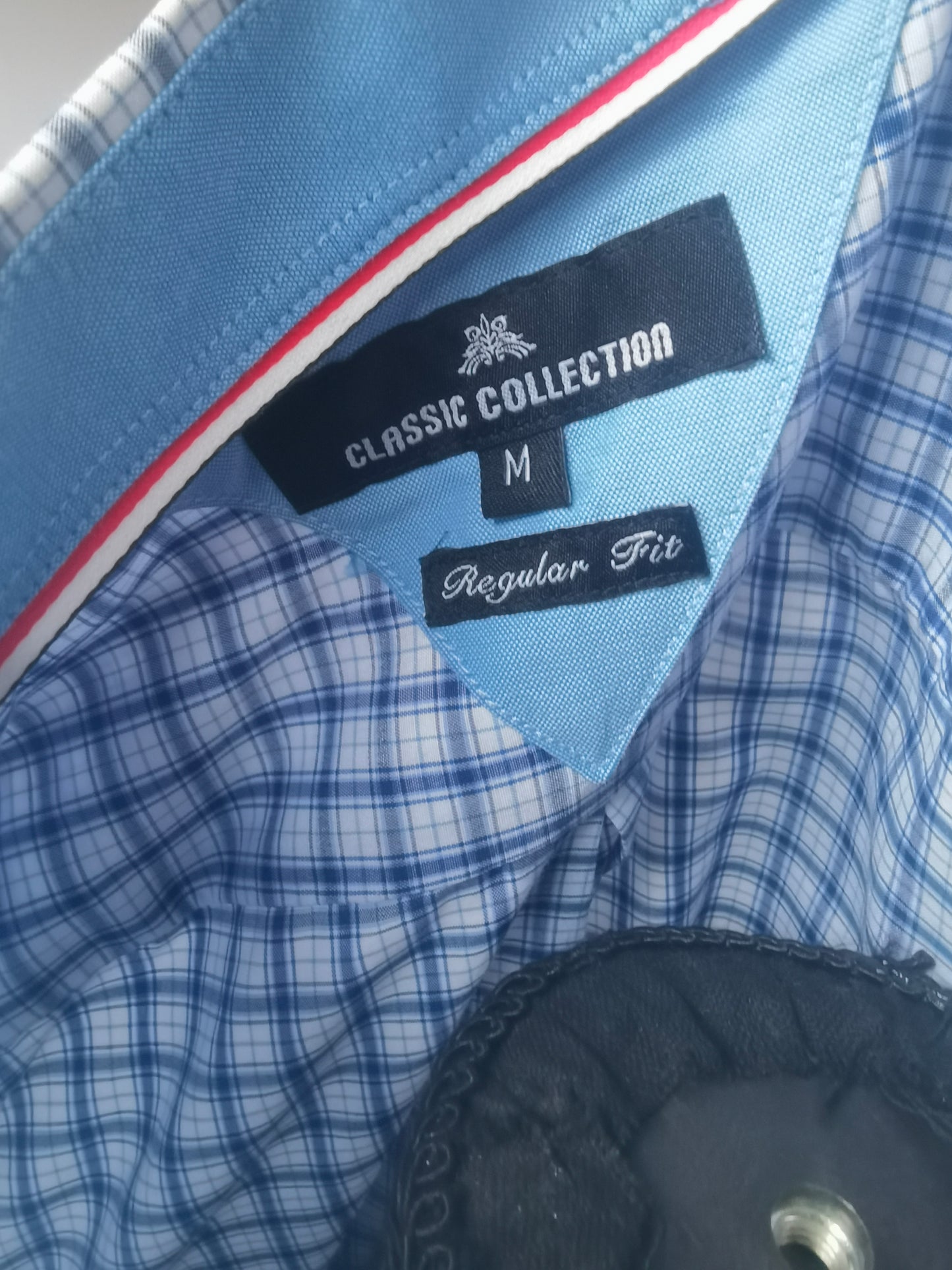 Signature Men’s Button Down Dress Shirt Traditional Fit Size M