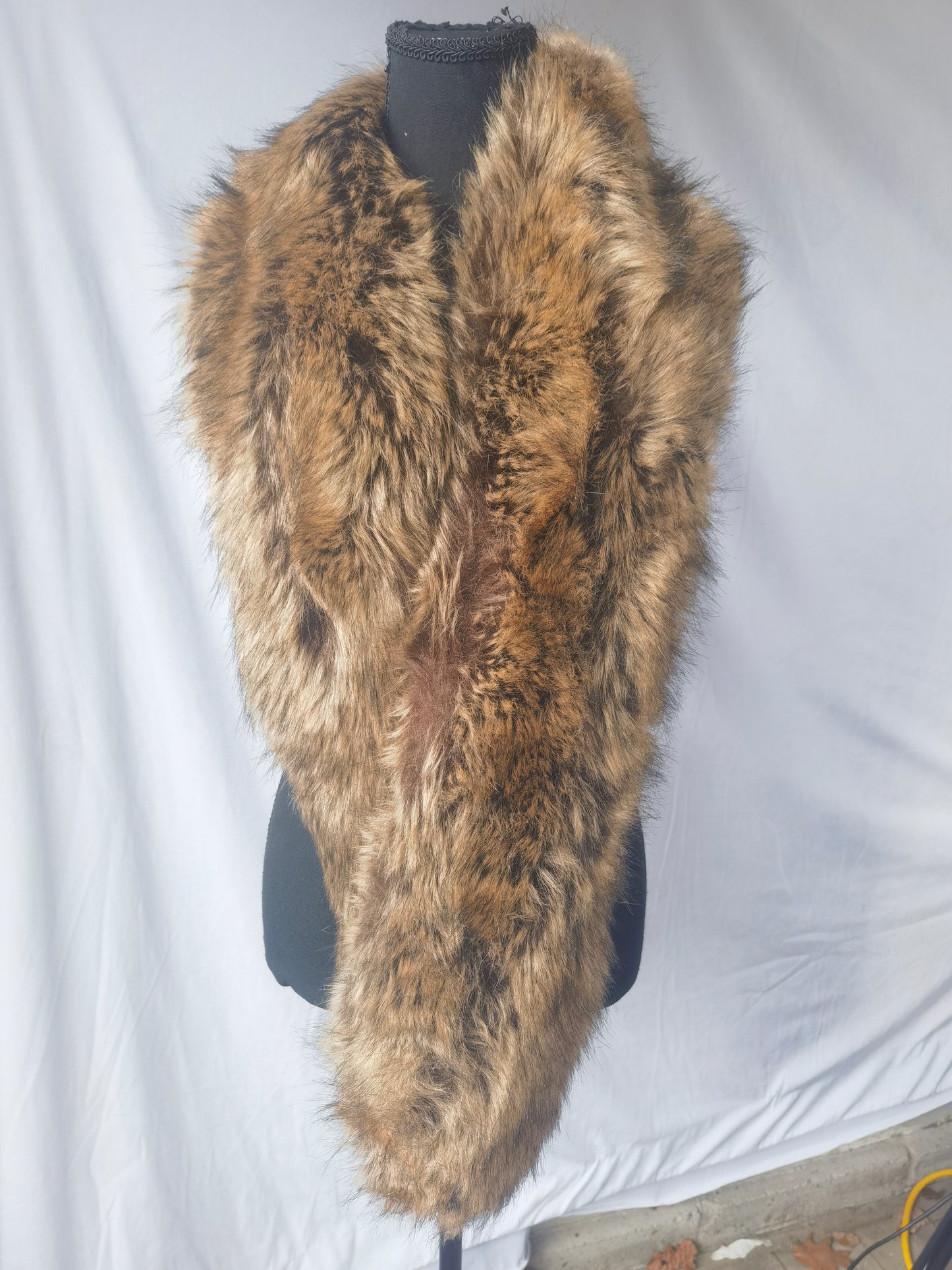 Women Faux Fur Collar Shawl Wedding Bridal Shawl Furry Fake Fur Scarf Parkas Cloaks Coat Jacket Scarves for Evening Party-Faux Fur Shawl,60cm