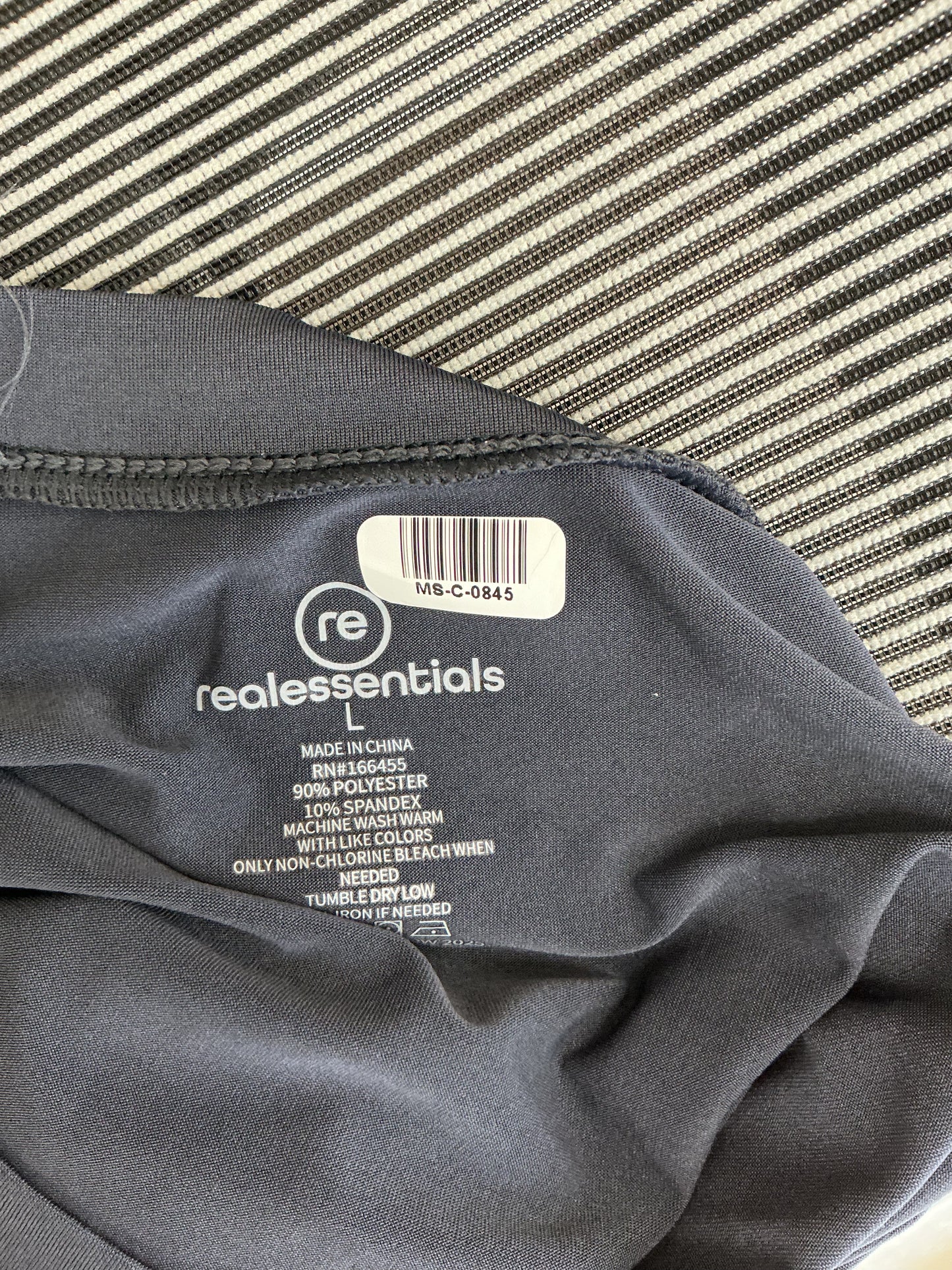 REALESSENTIALS Grey T-Shirt Size L