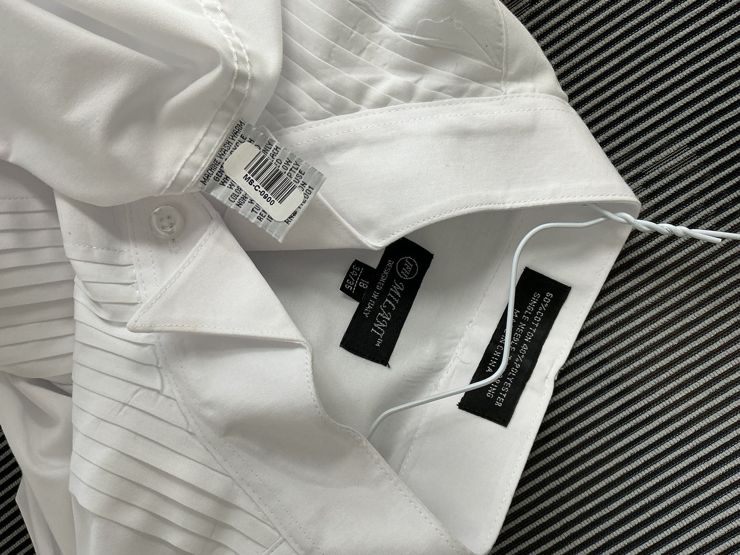 MALANT White Suit Shirt Size 34/35
