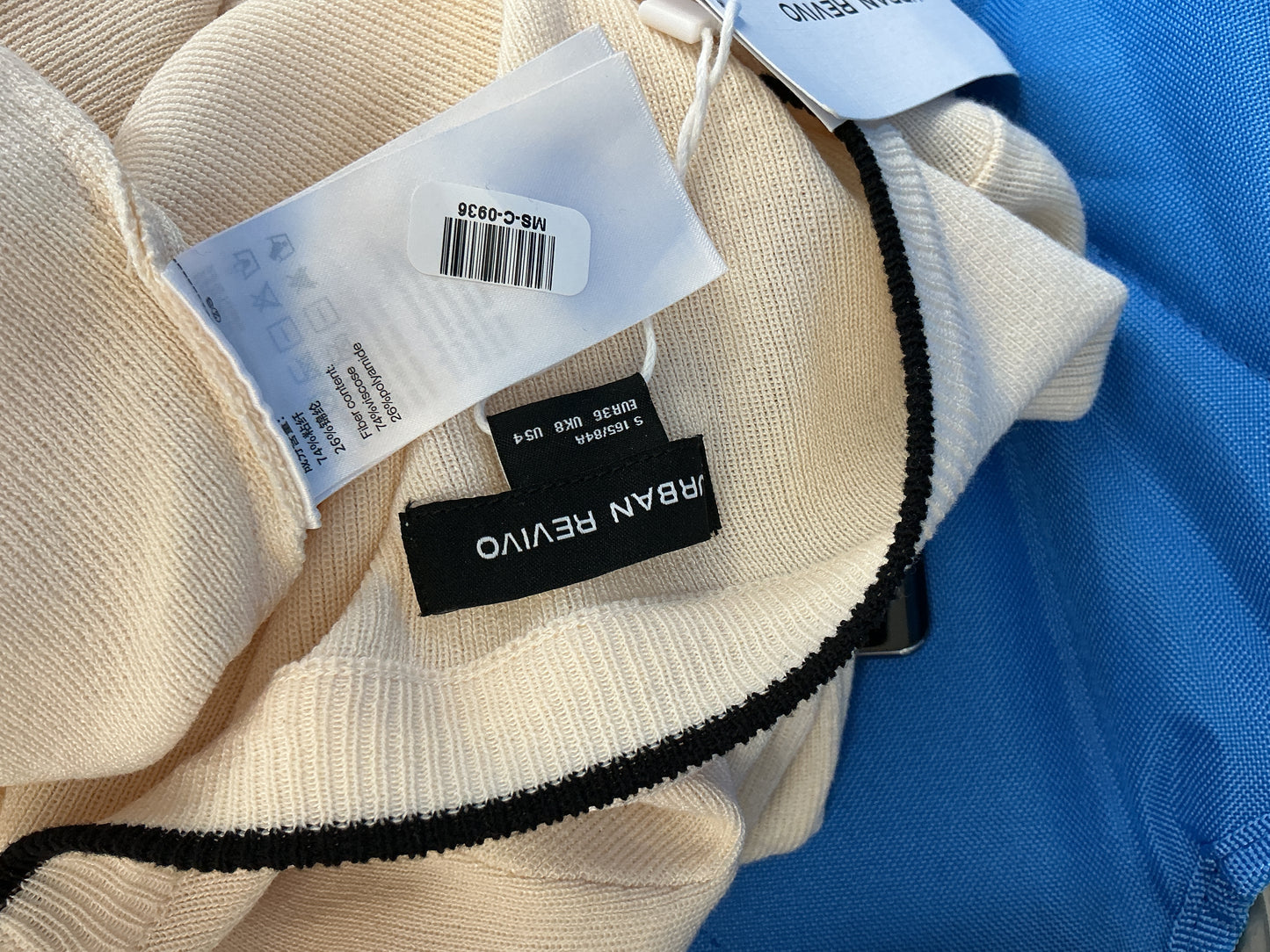 Ivory Button-Front Knit Dress with Contrast Bow Detail Size 4