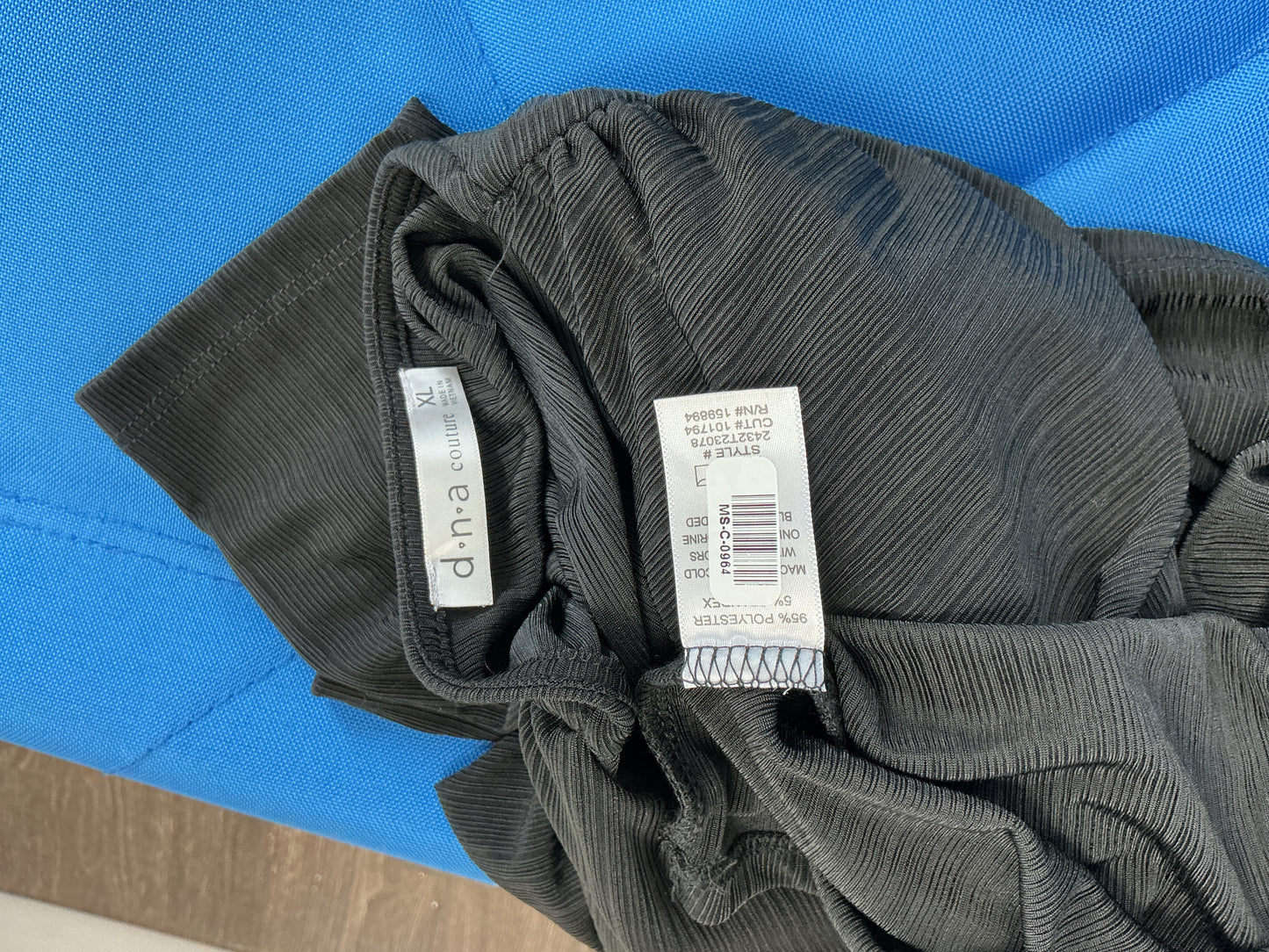 Black Crinkle Knit Draped Neck Top Size XL