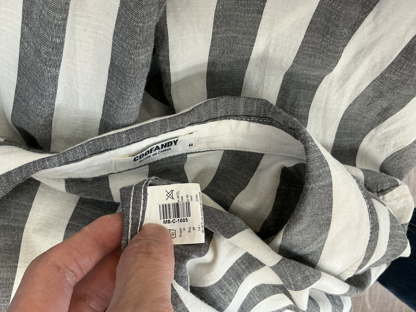 COOFANDY Black and White Vertical Stripe Button-Up Shirt Size M