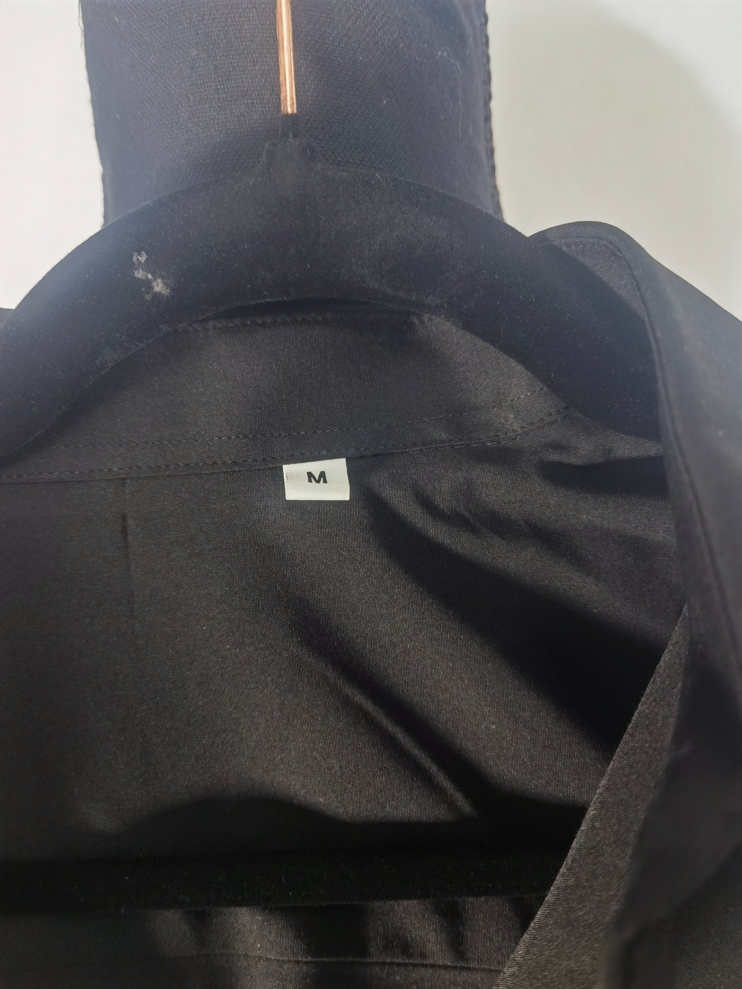 Men's black shirt size M