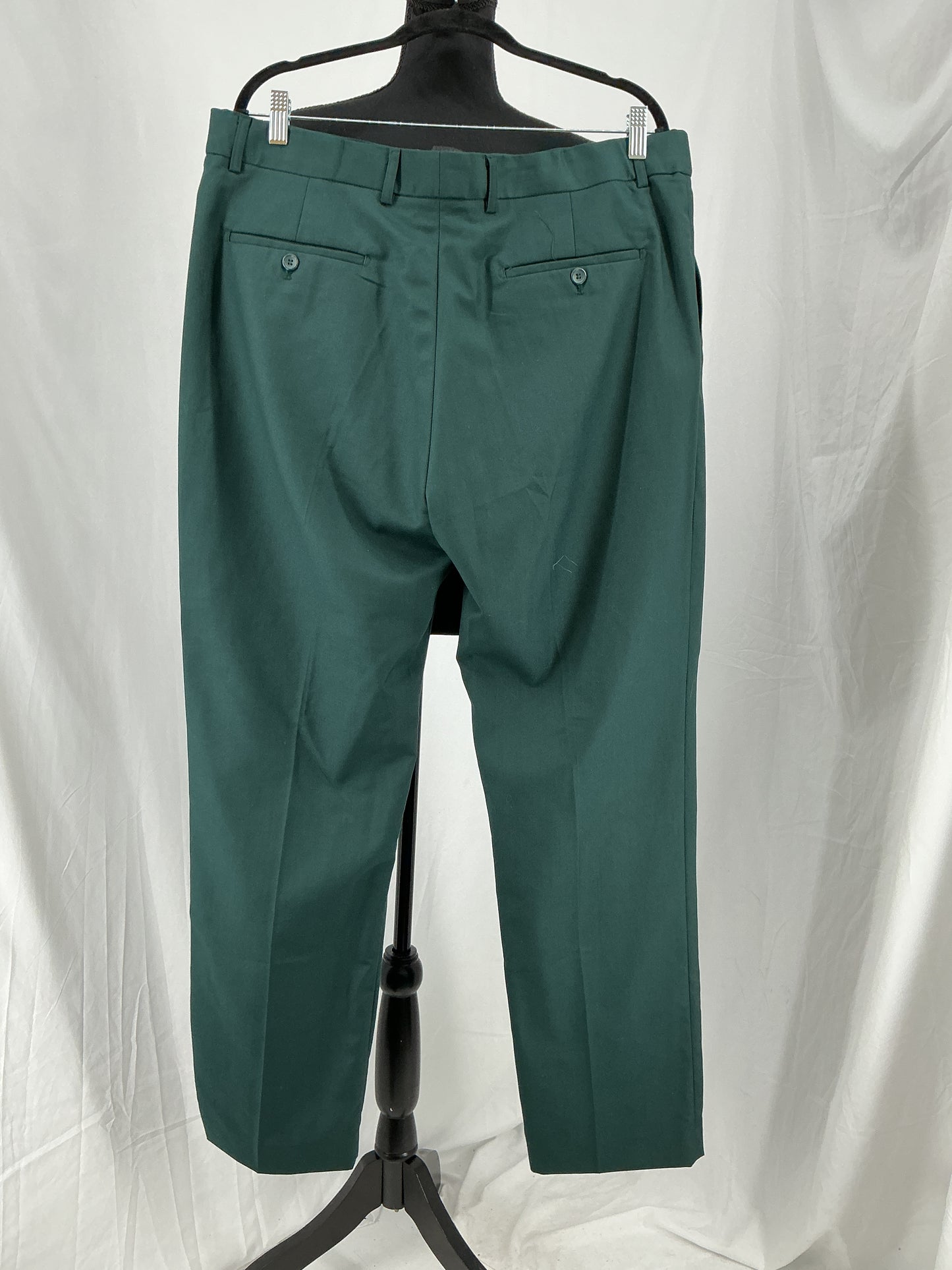 Men’s Green Blazer and Pants – Size 2XL