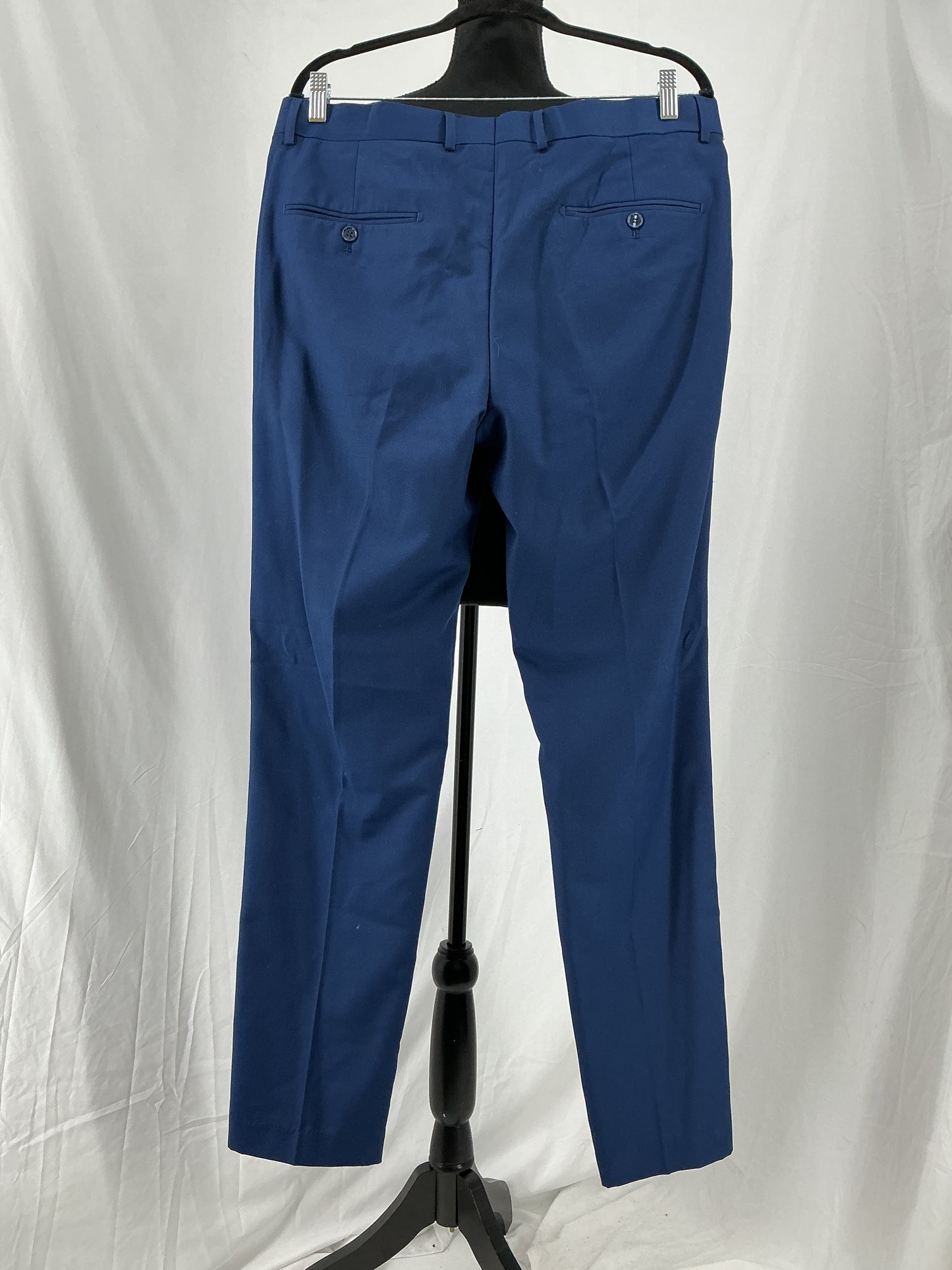 Men’s Blue Blazer with Metal Details And Pants – Size L