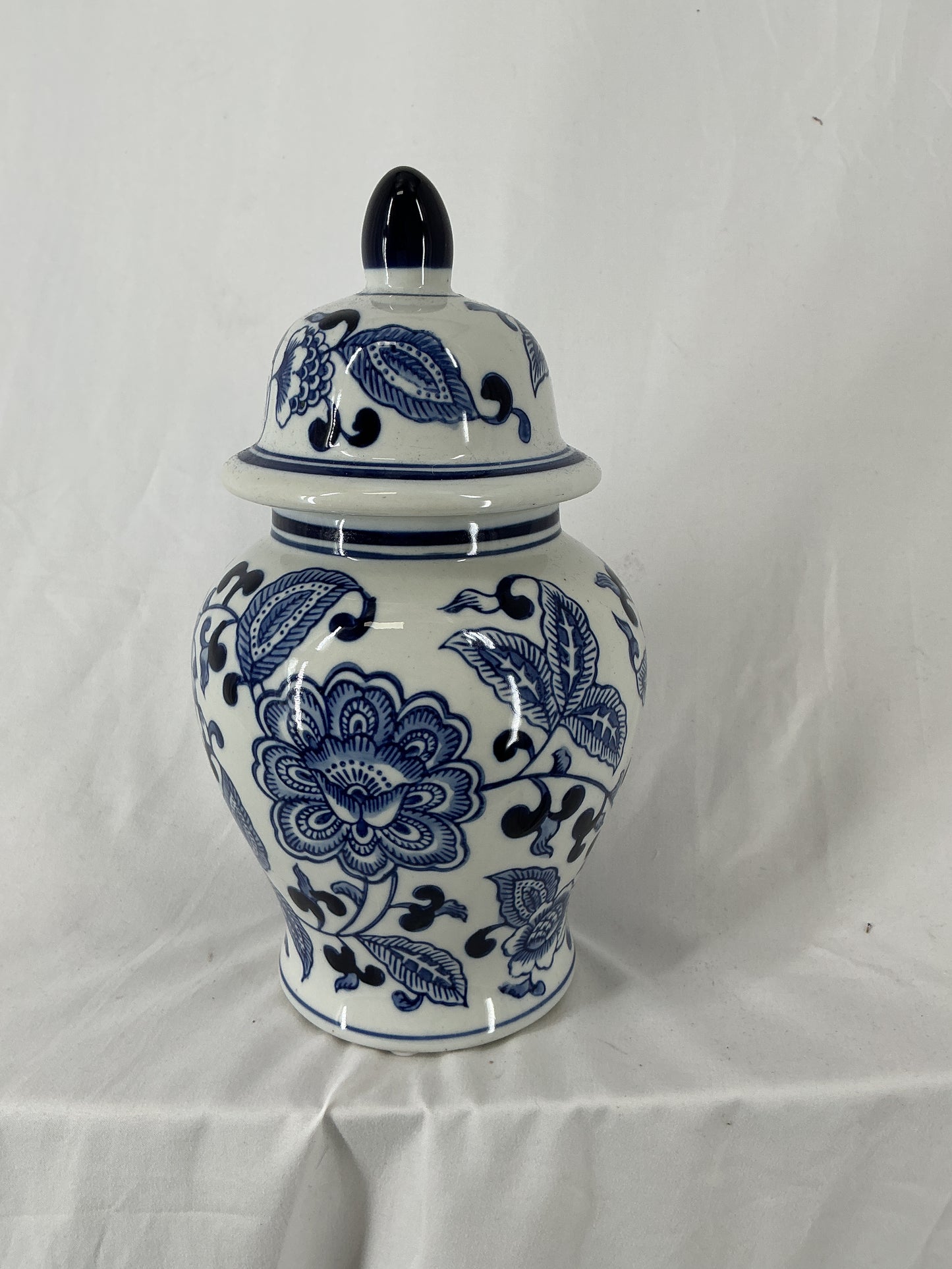Elegant Blue and White Floral Porcelain Ginger Jar