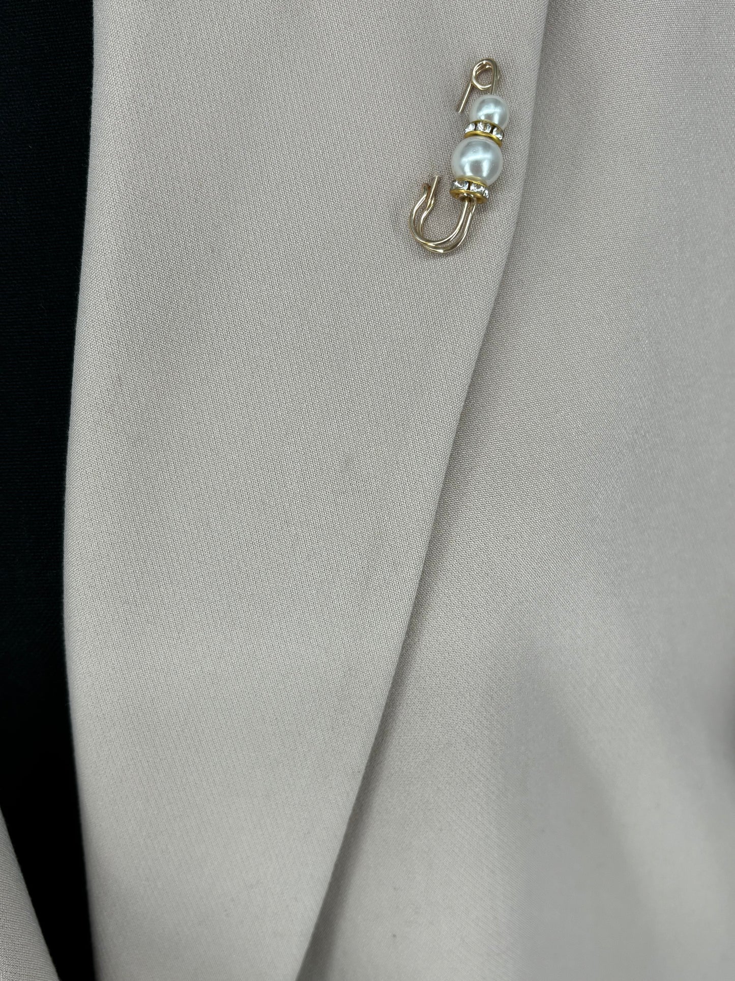 Women’s Beige Double-Breasted Blazer size no