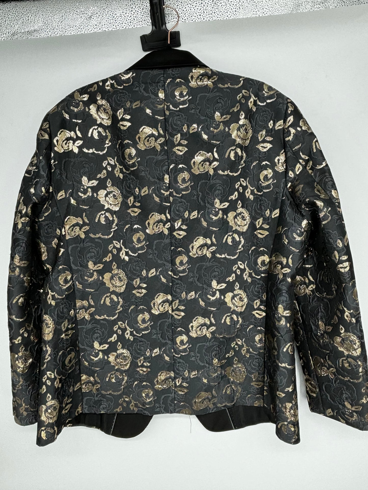 Men’s Dark Floral Jacquard Blazer with Gold Pattern – Size no