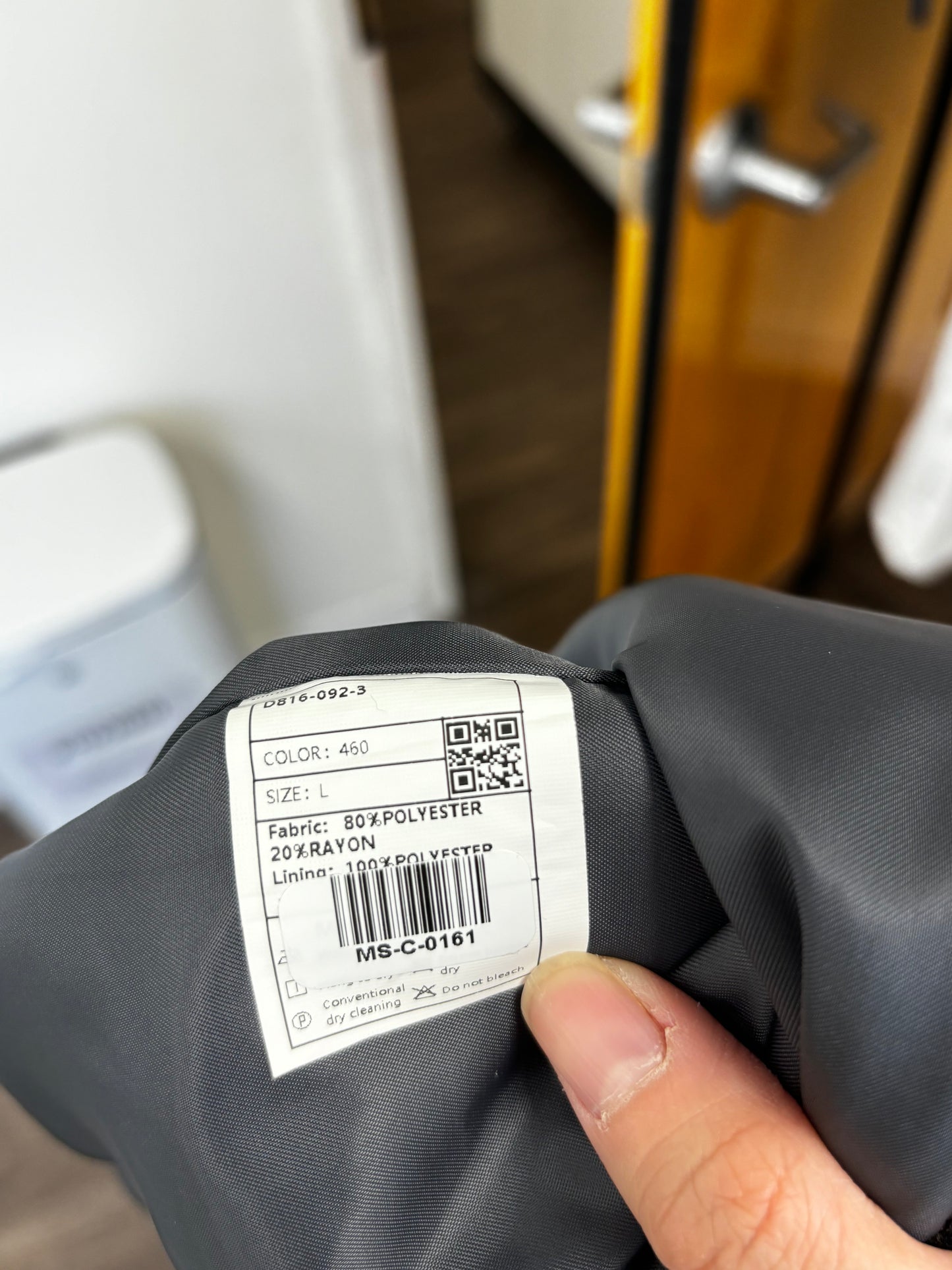 Men’s Gray V-Neck Vest – Size L