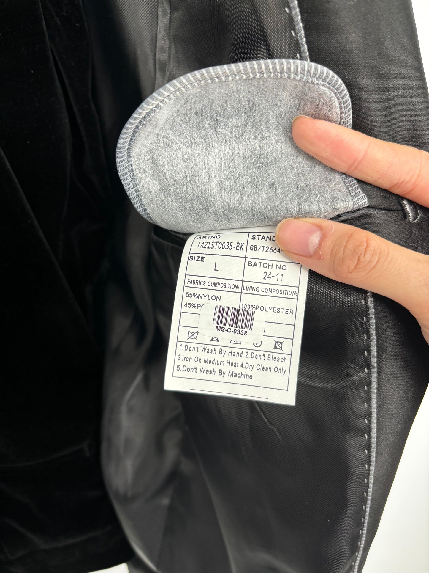 Men’s Black Blazer – Size L