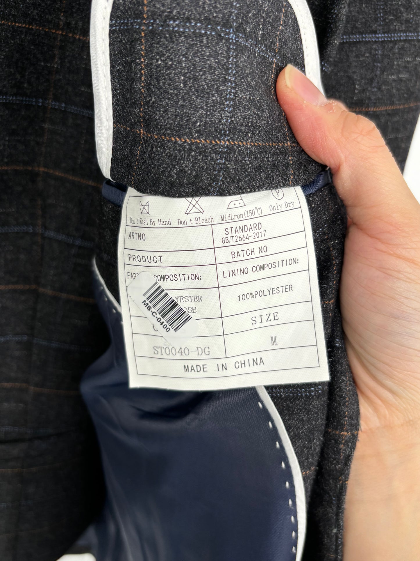 Men’s Dark Gray Plaid Blazer – Size M