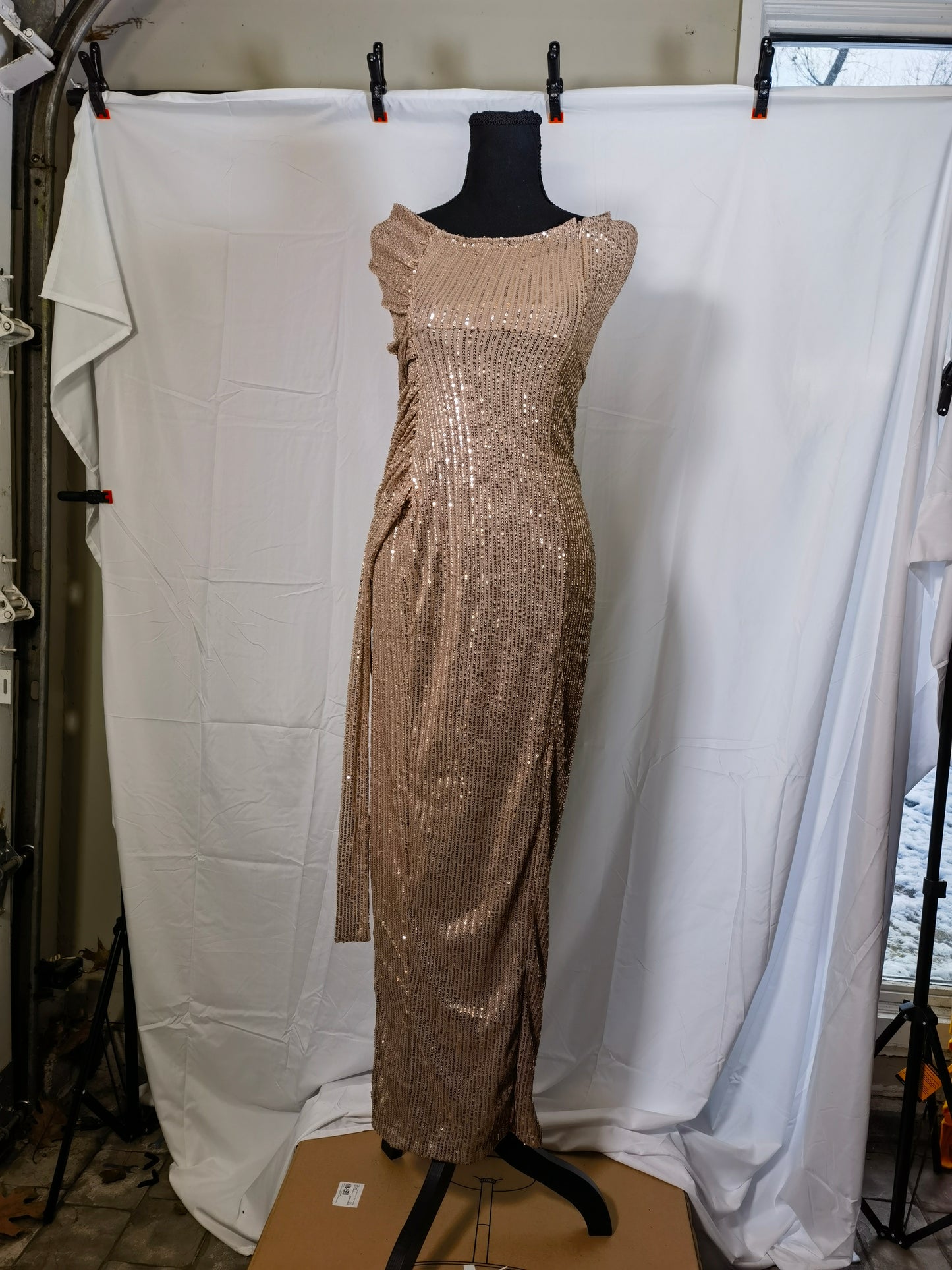 Women's Sleeveless Gown with Pleated Waist Size S