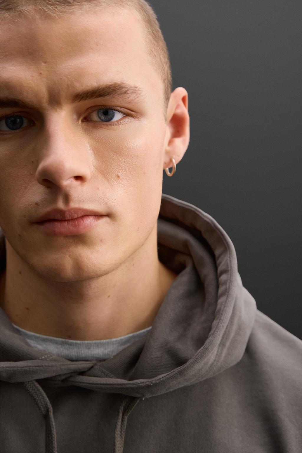 HOODIE SWEATSHIRTsize M