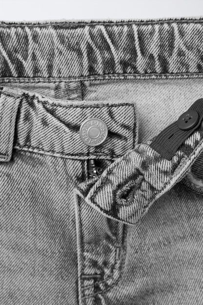 STRAIGHT FIT JEANS size 6/7