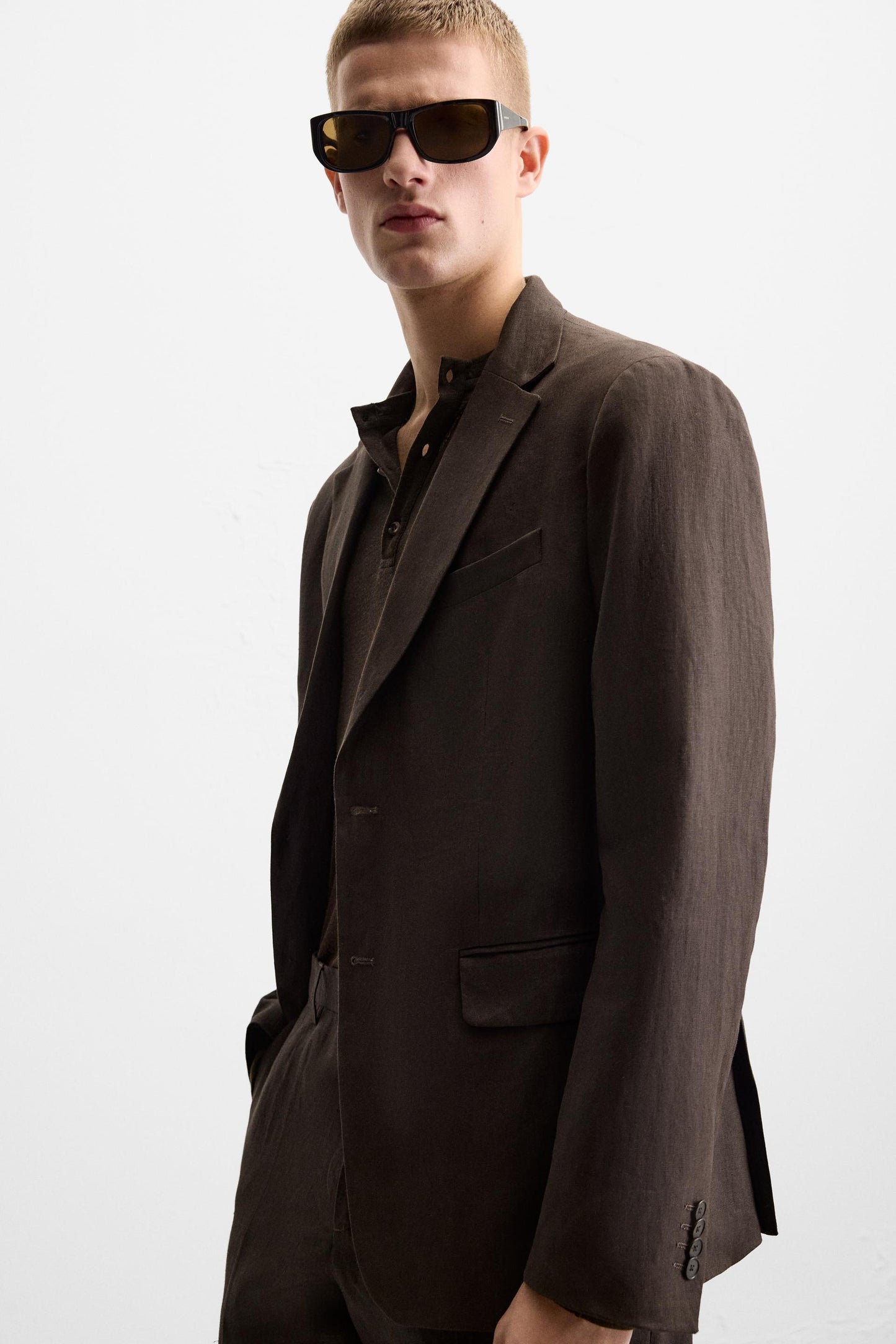 SUIT JACKET IN 100% LINEN Size 40