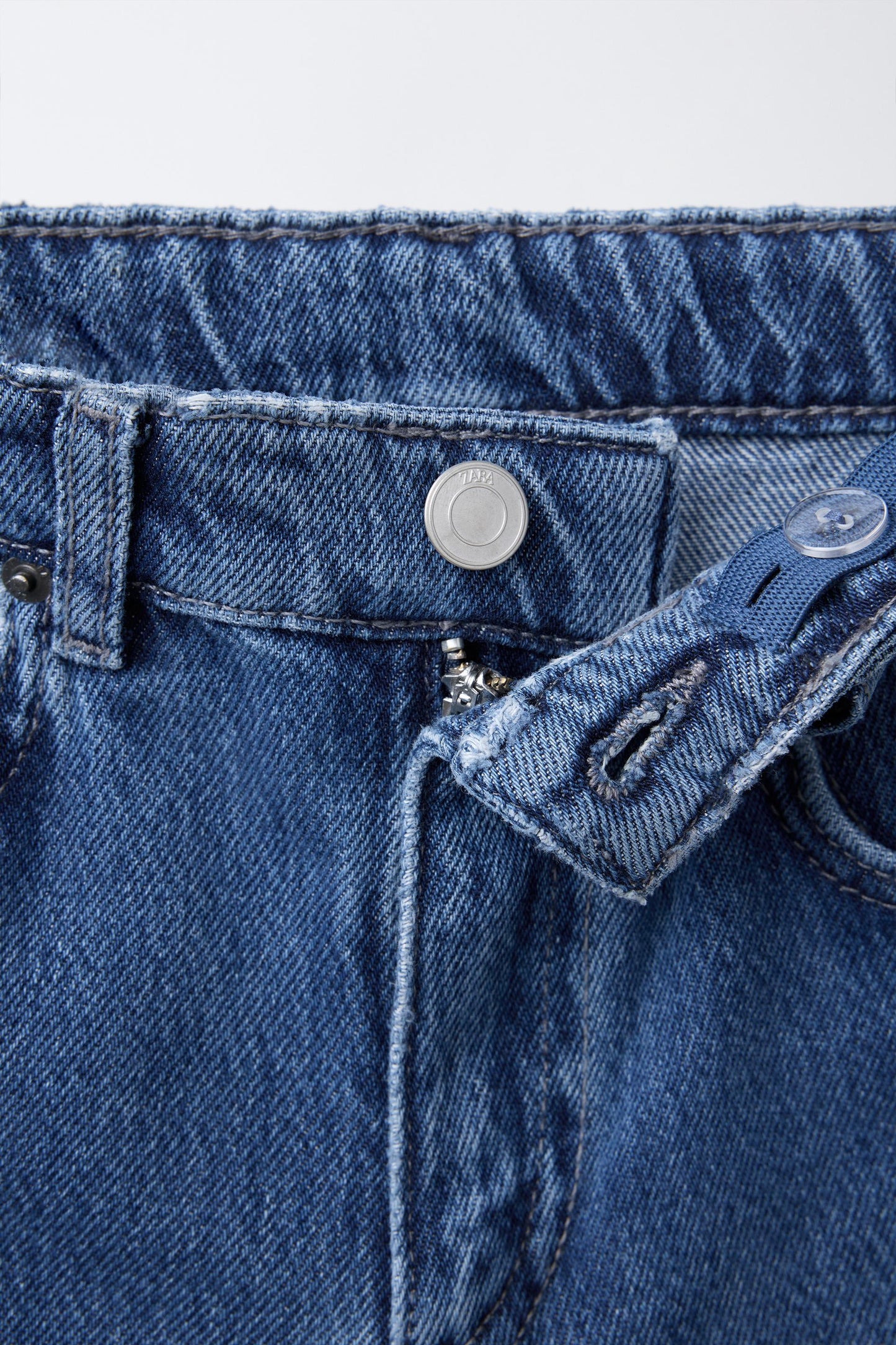 Women's WIDE LEG JEANS size 6