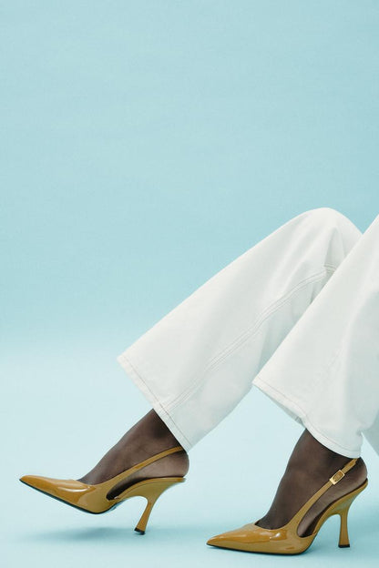 PATENT SLINGBACK HIGH HEELS size 37