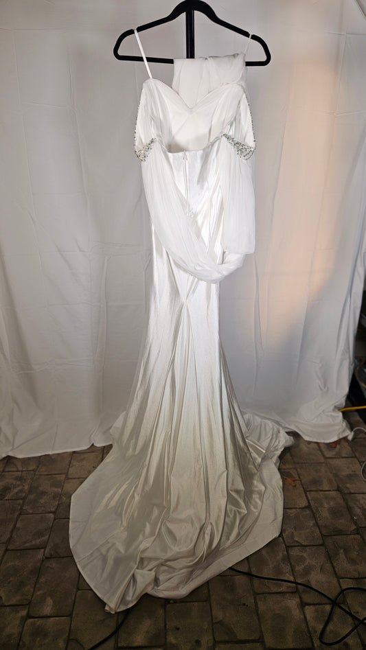White wedding dress Women's size 2