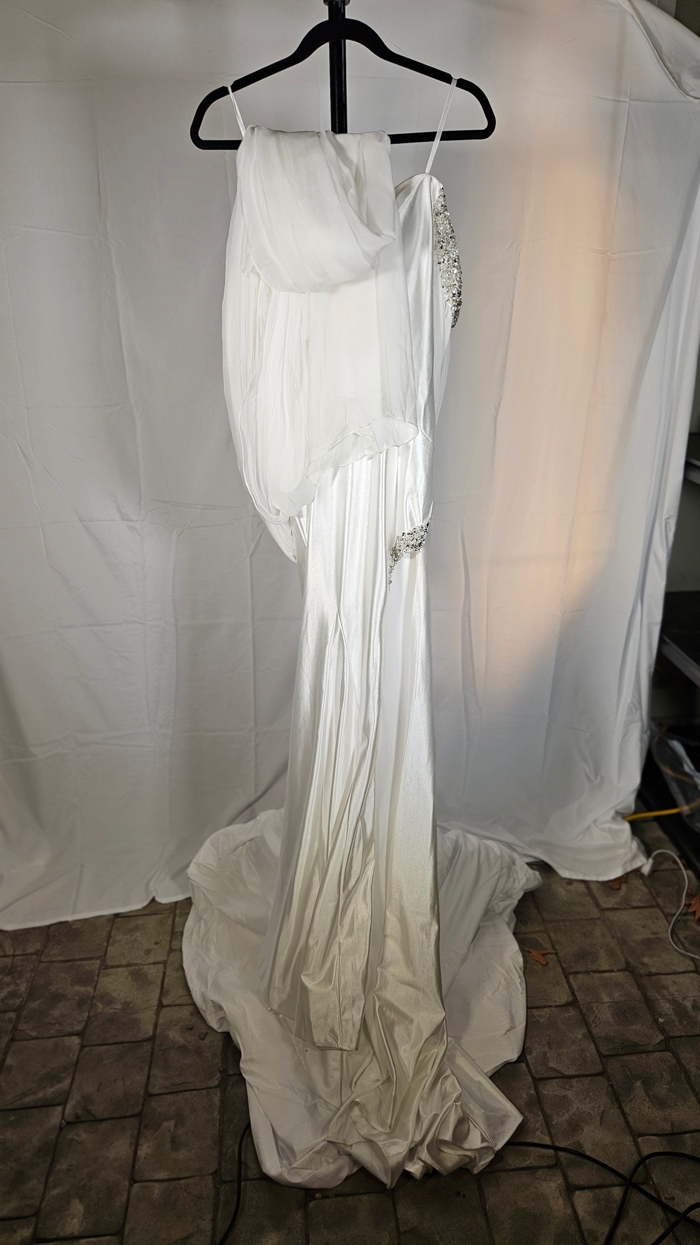 White wedding dress Women's size 2