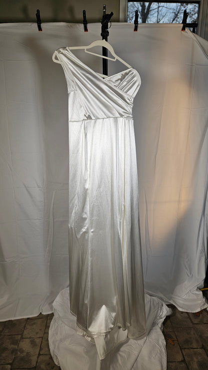 Women's A Line Prom Dress Satin Bridesmaid Dresses Long Formal Evening Party Ball Gowns with Pocket Slit Size S