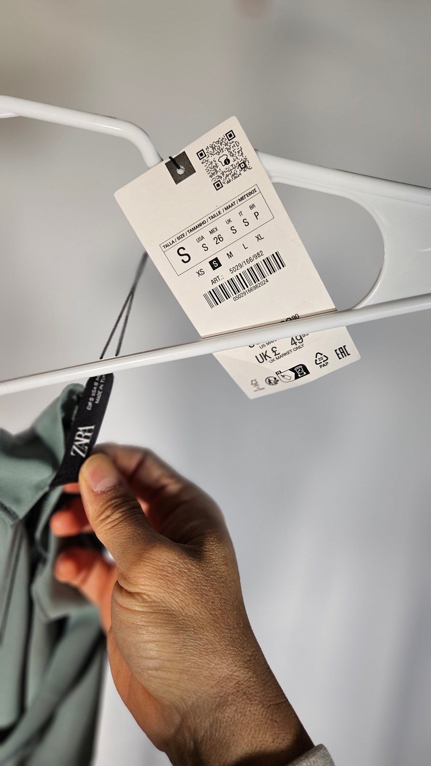 ZARA BELTED JUMPSUIT WITHGATHERED SHOULDERS size S