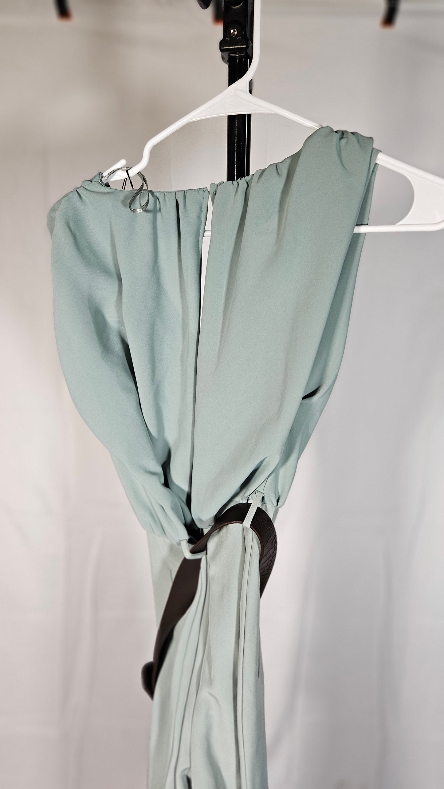 ZARA BELTED JUMPSUIT WITHGATHERED SHOULDERS size S