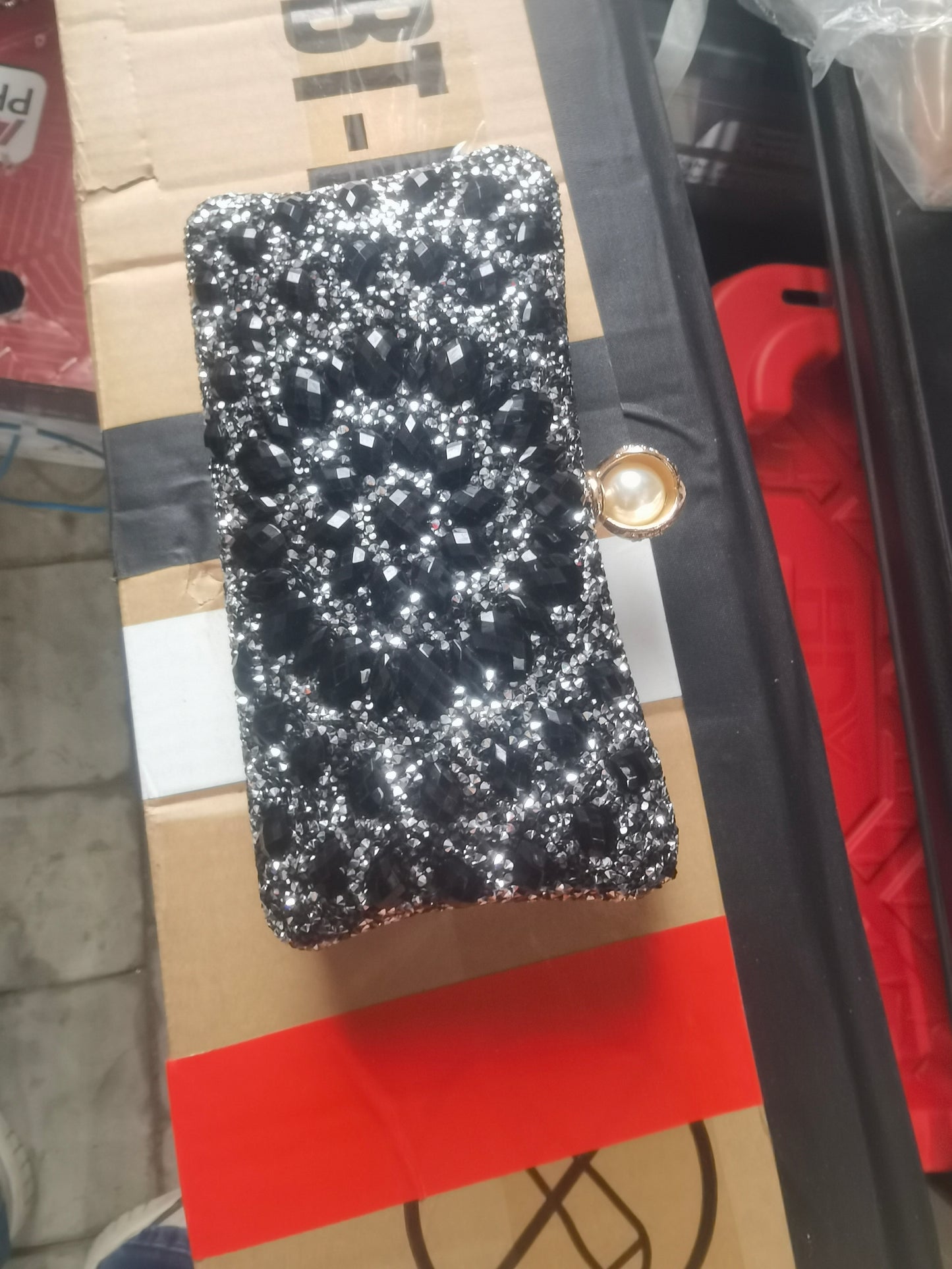 Women's various styles of handbags