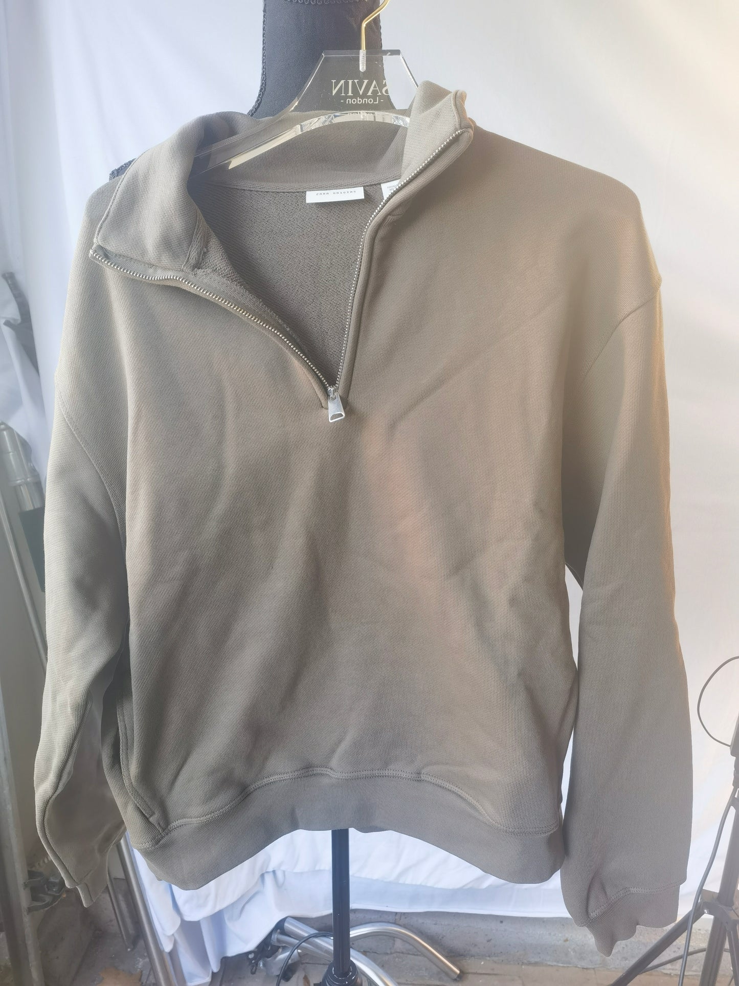 ZIPPERED COLLAR HEAVY WEIGHT SWEATSHIRT Size M