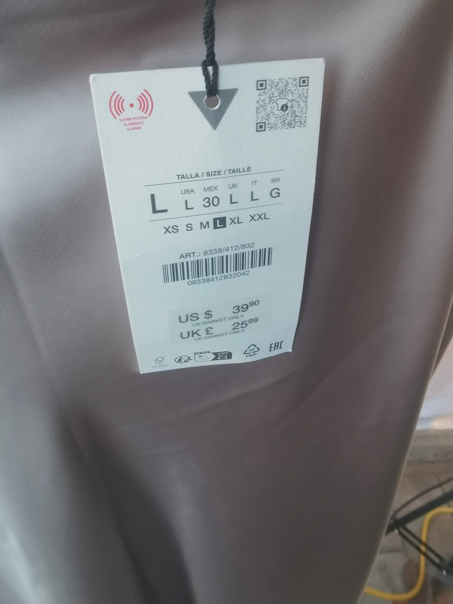 SATIN EFFECT MIDI SKIRT Size L