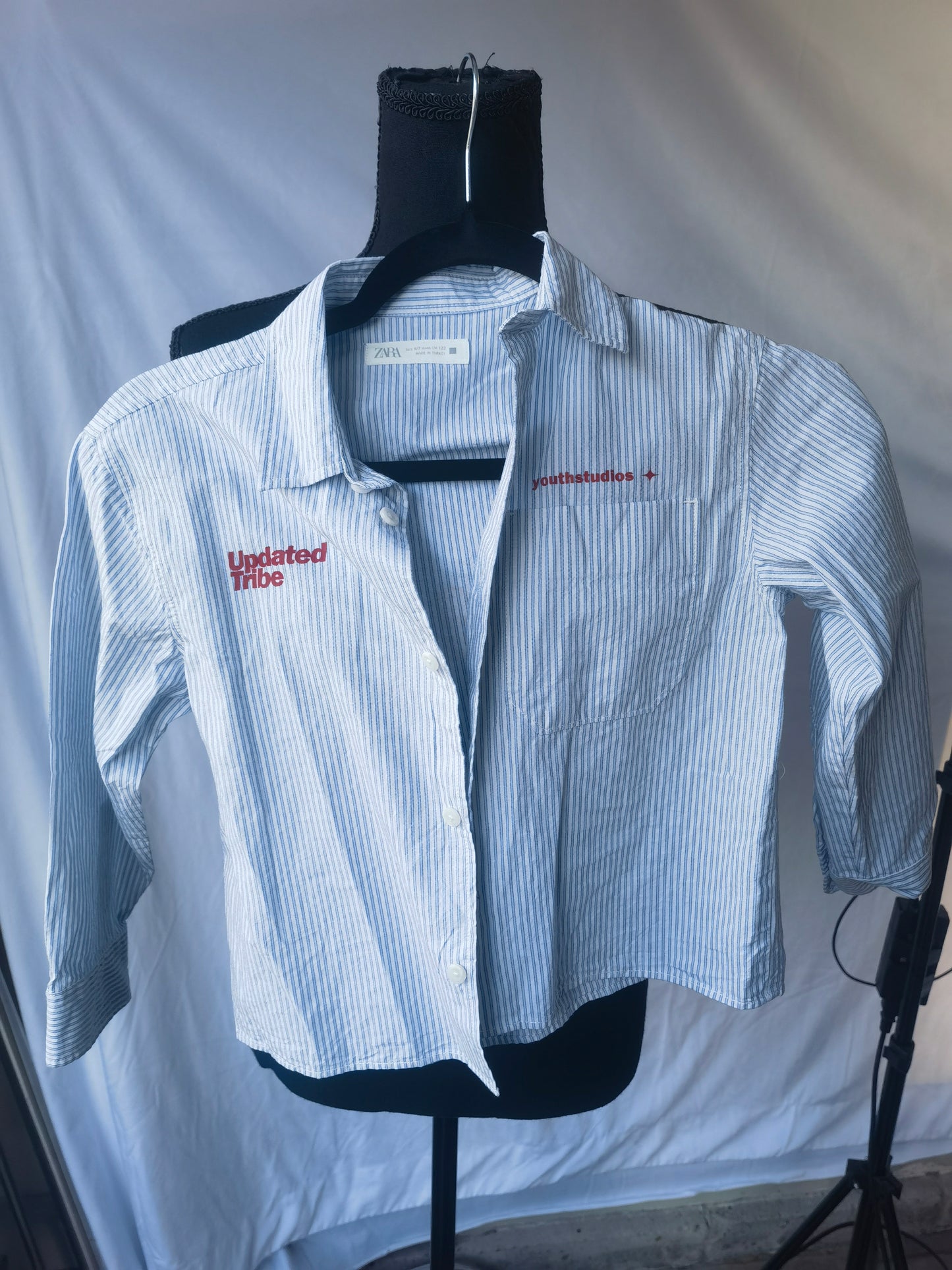 Kids Girls Blue Striped Shirt Size 6/7 Years Old