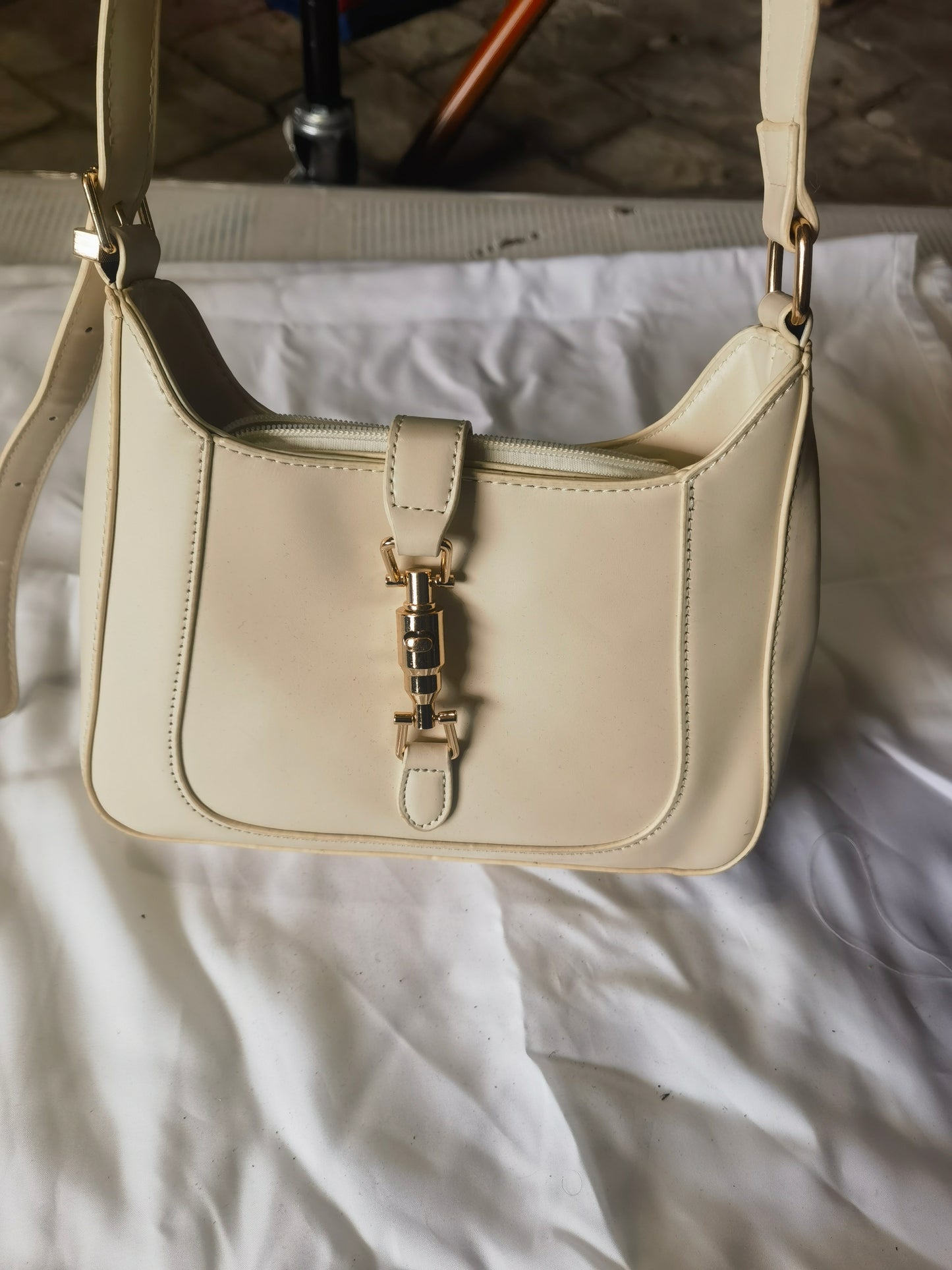 Women's white bag