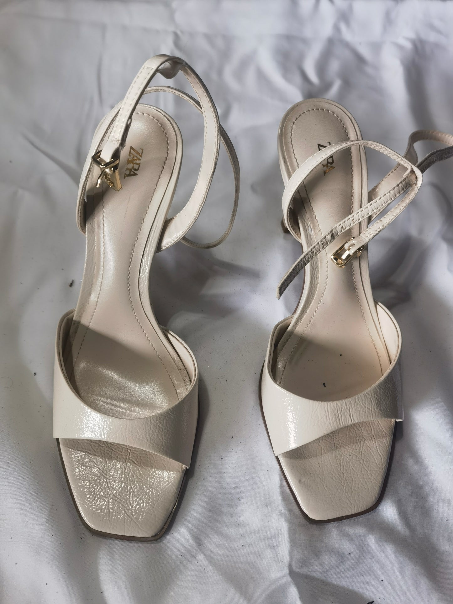 PATENT-FINISH HIGH-HEEL SANDALS size 36