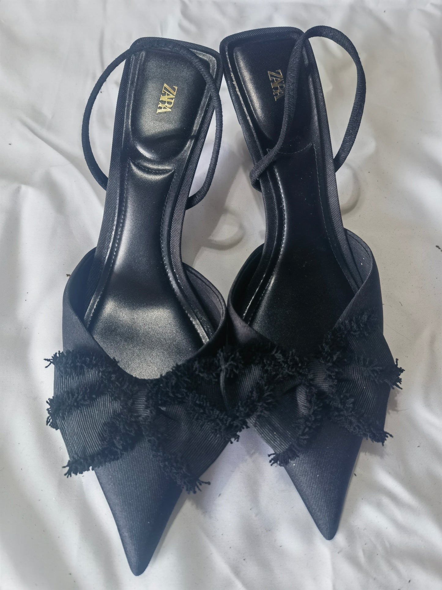 SLING BACK BOW HEELS  size 39