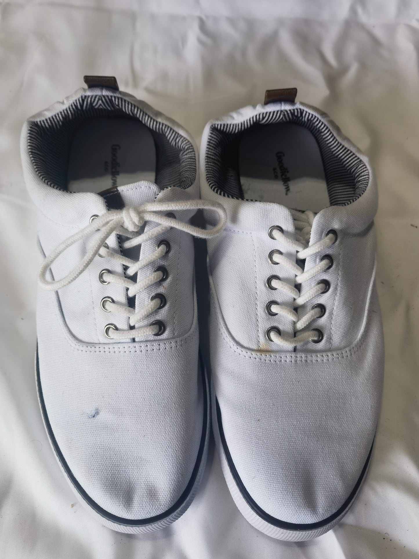 Canvas Shoes for Women Men Fashion Low Top Sneaker Casual Tennis Shoes Lace-Up Comfortable Classic Canvas Shoes  size 10