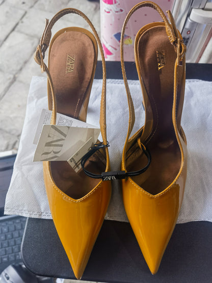 PATENT SLINGBACK HIGH HEELS size 37