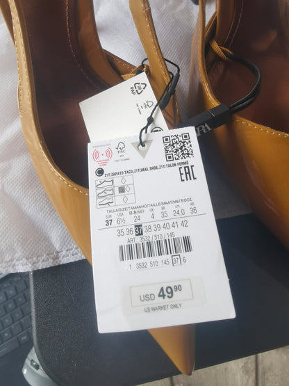 PATENT SLINGBACK HIGH HEELS size 37