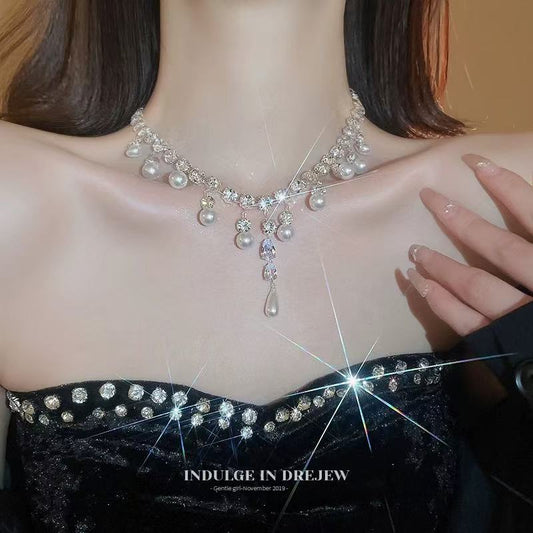 Women's Pearl Necklace