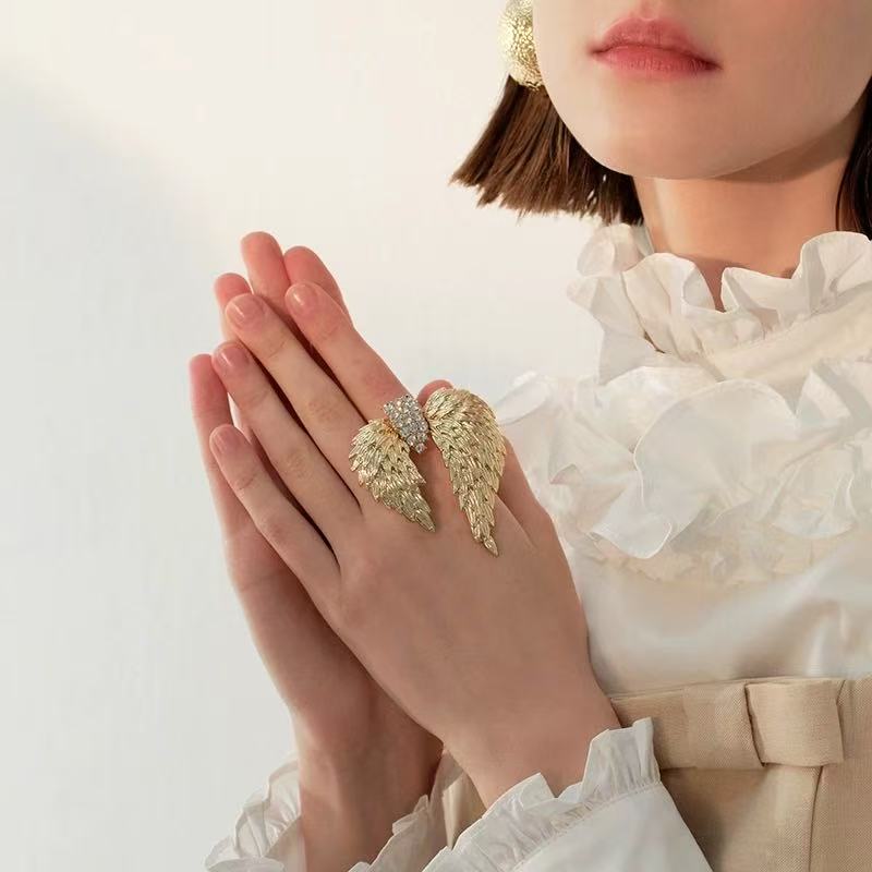Women's Angel Wings Ring