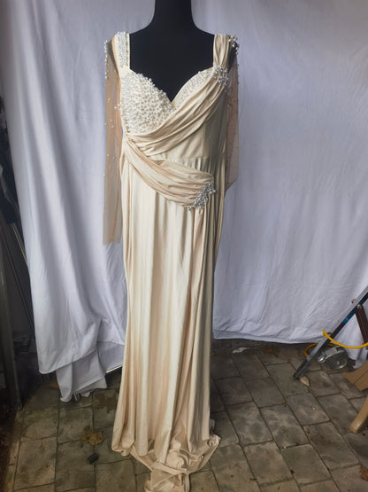 with high waist and elegant bodycon line with trailing train, suitable for formal occasions such as parties, weddings and wedding guests, apricot colorSize 6