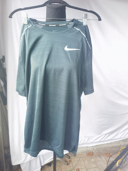 NIKE Men's M Nk Dry Miler Top Ls Long Sleeved T-Shirt size no