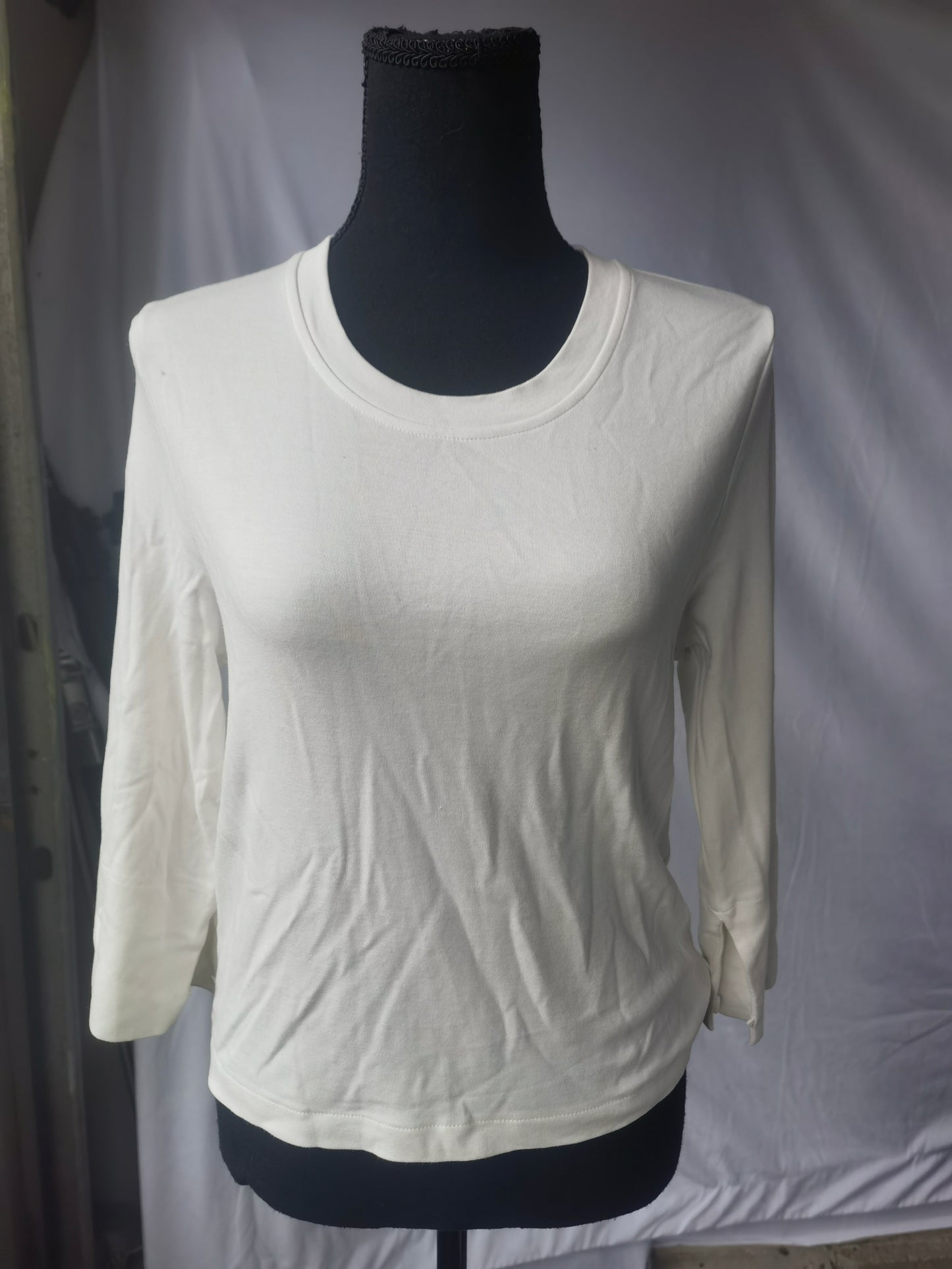 No Boundaries Junior's Long Sleeve Ribbed Crewneck T-Shirt