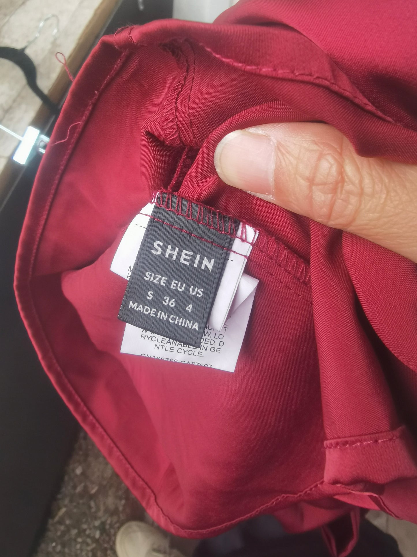 SHEIN  Women's red PETITE Women Solid Color Satin Simple Shirt With Asymmetric Hem Size 4