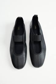 LEATHER BALLET FLATS WITH ELASTIC STRAP size 39